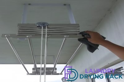 wipe-racks-regularly-clothes-laundry-drying-rack-singapore-5-maintenance-tips-to-make-it-last-longer-clothes-laundry-drying-rack-installation-replacement-fd-laundry-drying-rack-singapore